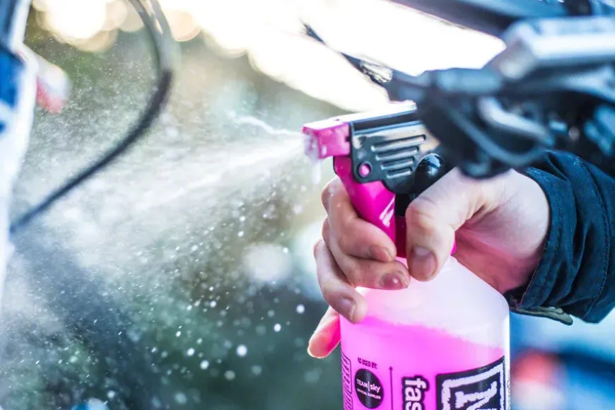 Muc-Off Nano Tech Bike Cleaner: 1L Spray Bottle