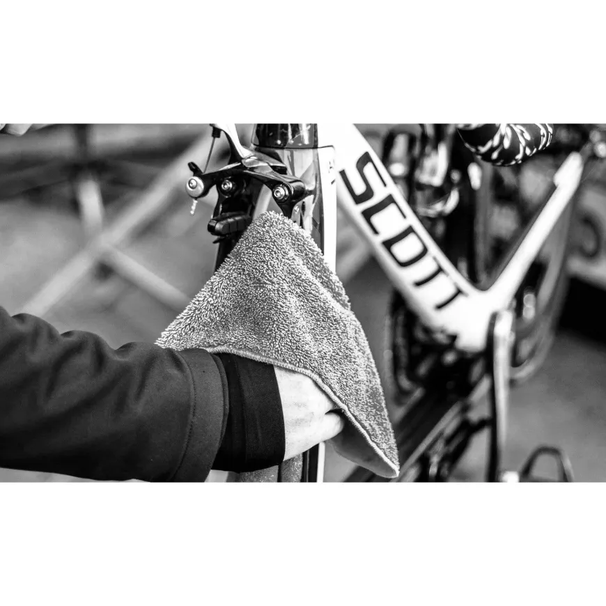 Muc-Off Premium Microfiber Polishing Cloth