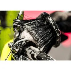 Muc-Off Soft Washing Brush: Oval
