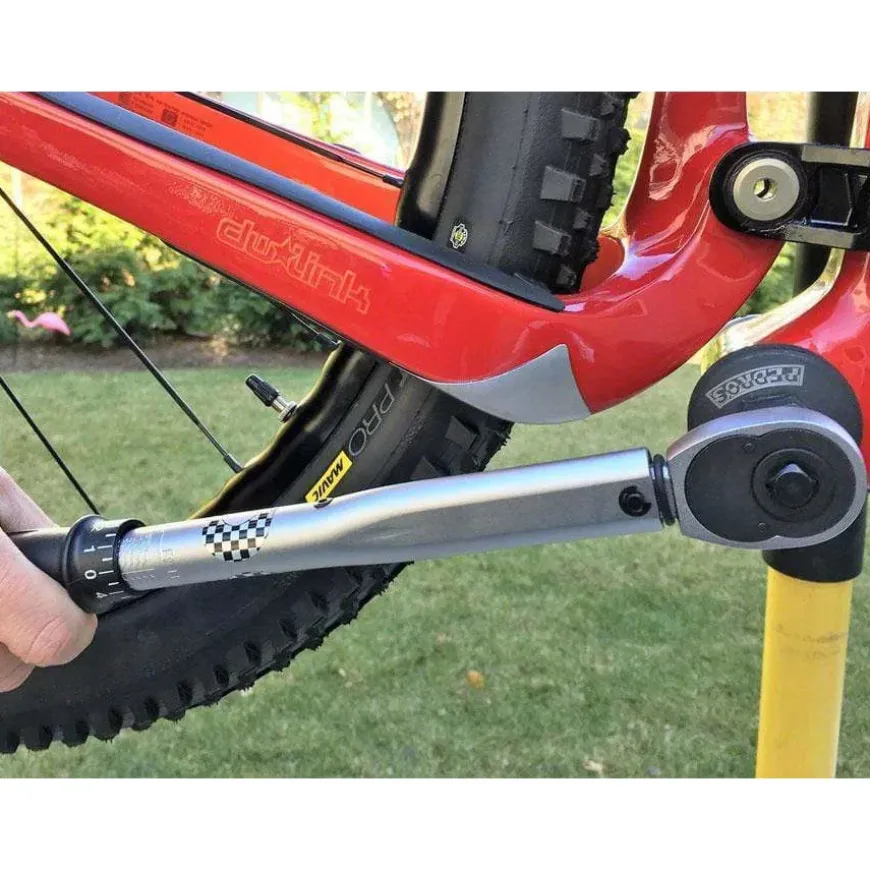 Pedro's Grande Torque Bike Wrench 3/8" Ratcheting Reversible Click-Type Micrometer Scale, 10-80 Nm Range