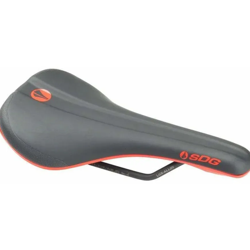 SDG Bel-Air V3 Saddle Lux-Alloy Rails Red