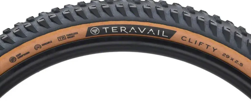 Teravail Clifty Tire - 29 x 2.5 Tubeless Folding Tan Durable Grip Compound