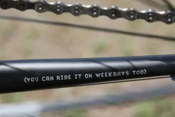Weekender Archer Cruiser Bike