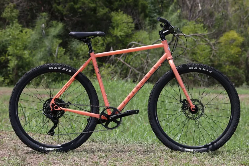 Weekender Archer Hybrid Bike